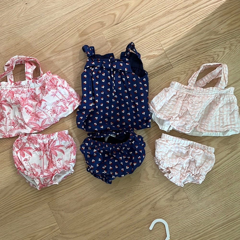 Janie and Jack 0-3 baby girl trio